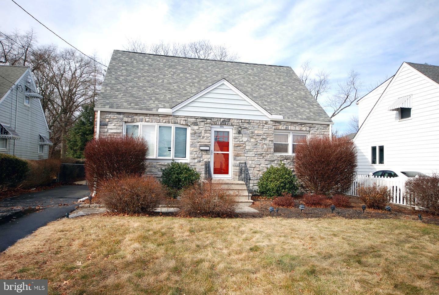 Property Photo:  86 Audrey Place  NJ 08619 