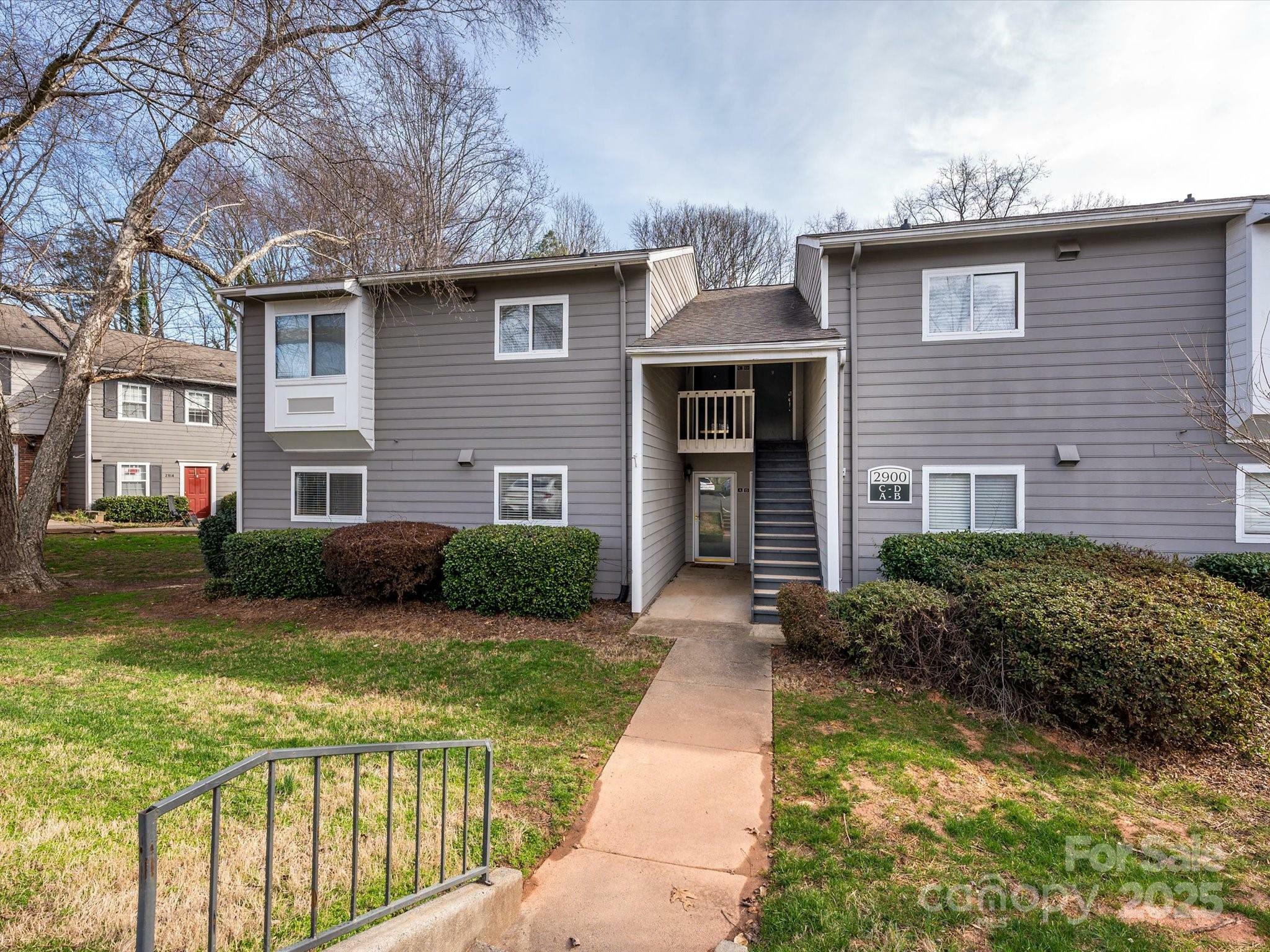 Property Photo: 2900 Heathstead Place A NC 28210