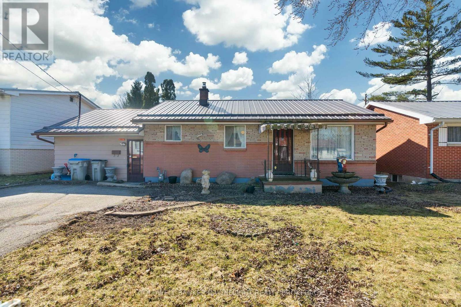 121 Victoria Street West  South Huron (Exeter) ON N0M 1S2 photo