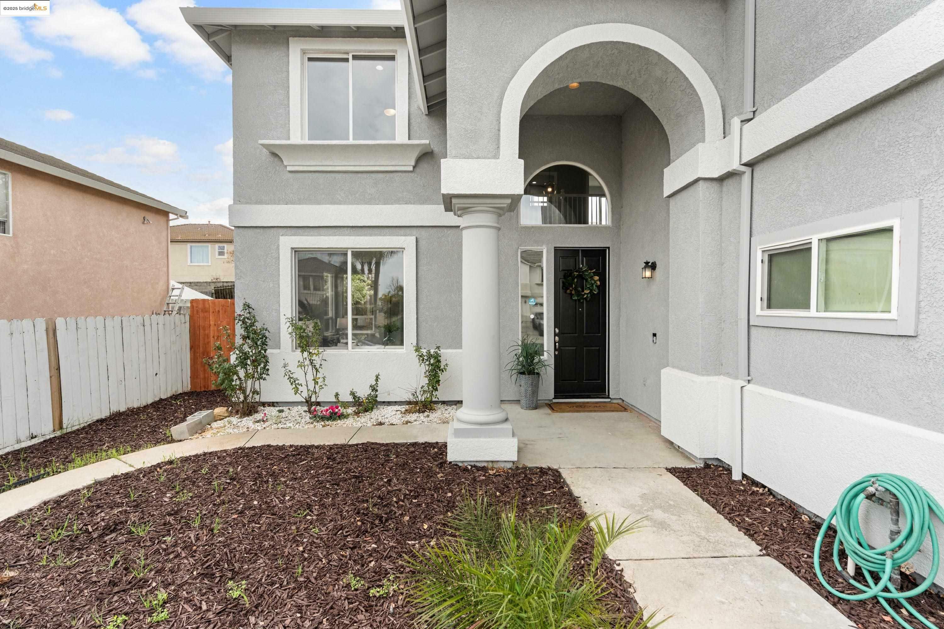 Property Photo:  2520 Stanford Way  CA 94531 