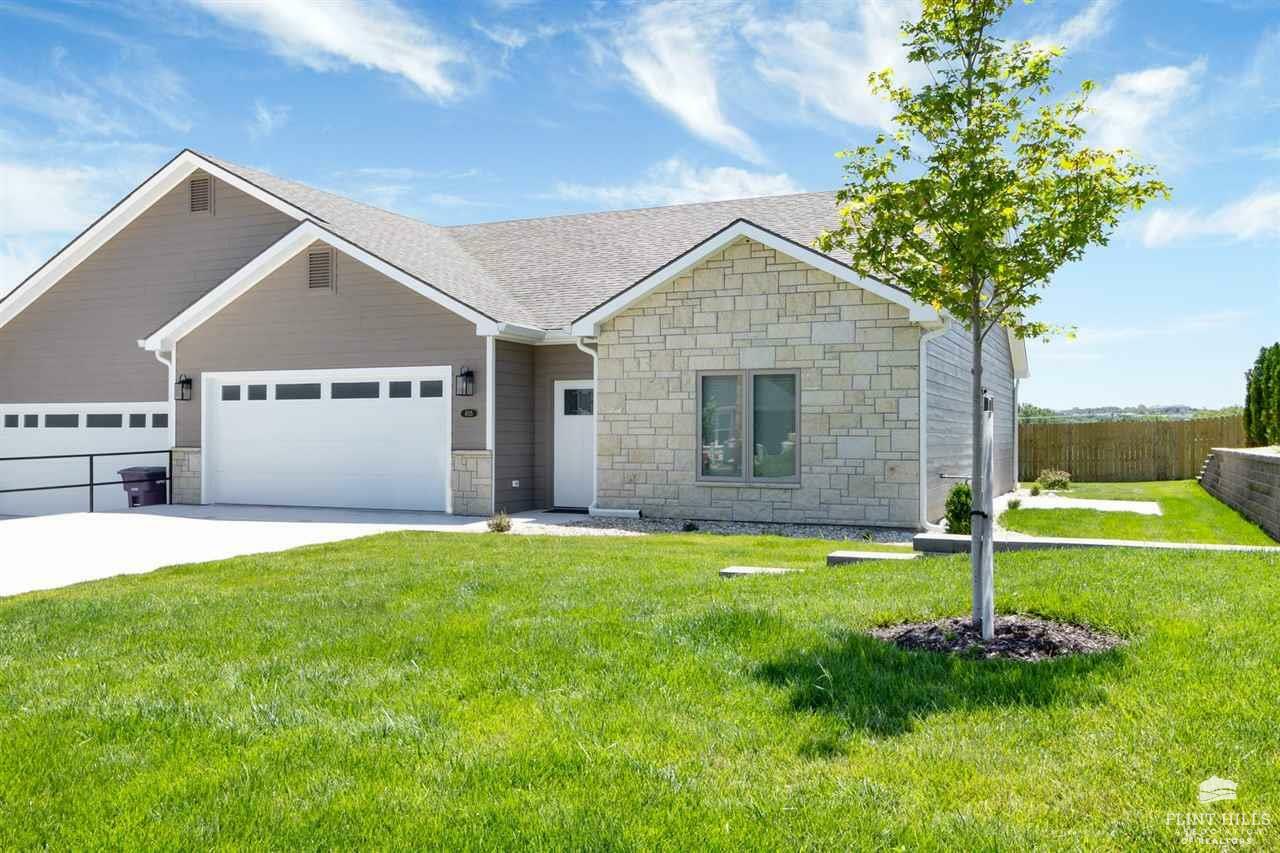 Property Photo:  4115 Scenic Crossing  KS 66503 