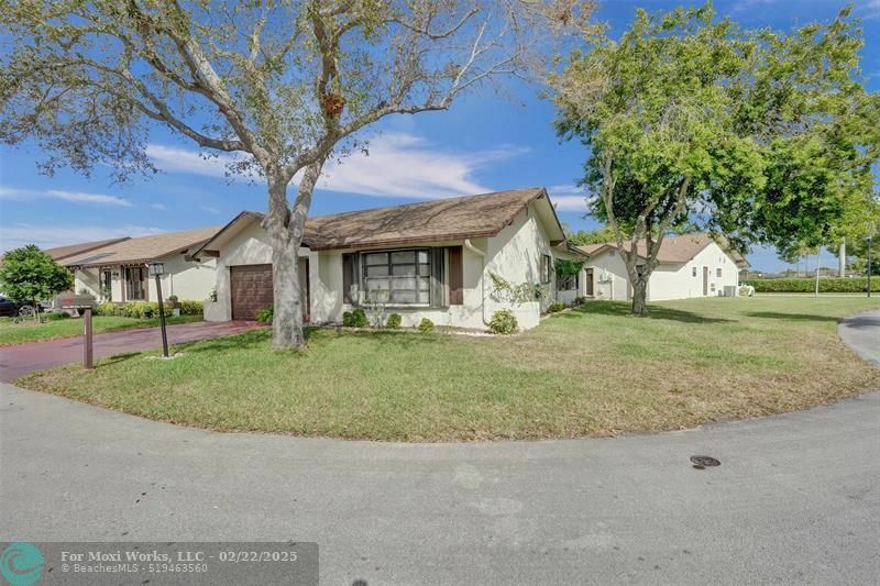 Property Photo:  1624 SW 23rd Ter  FL 33442 