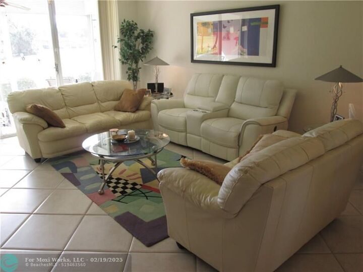 Property Photo:  802 Cypress Grove Ln 110  FL 33069 