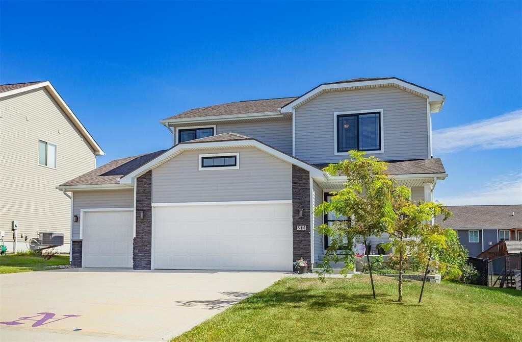 Property Photo:  314 Orchard Hills Drive  IA 50211 