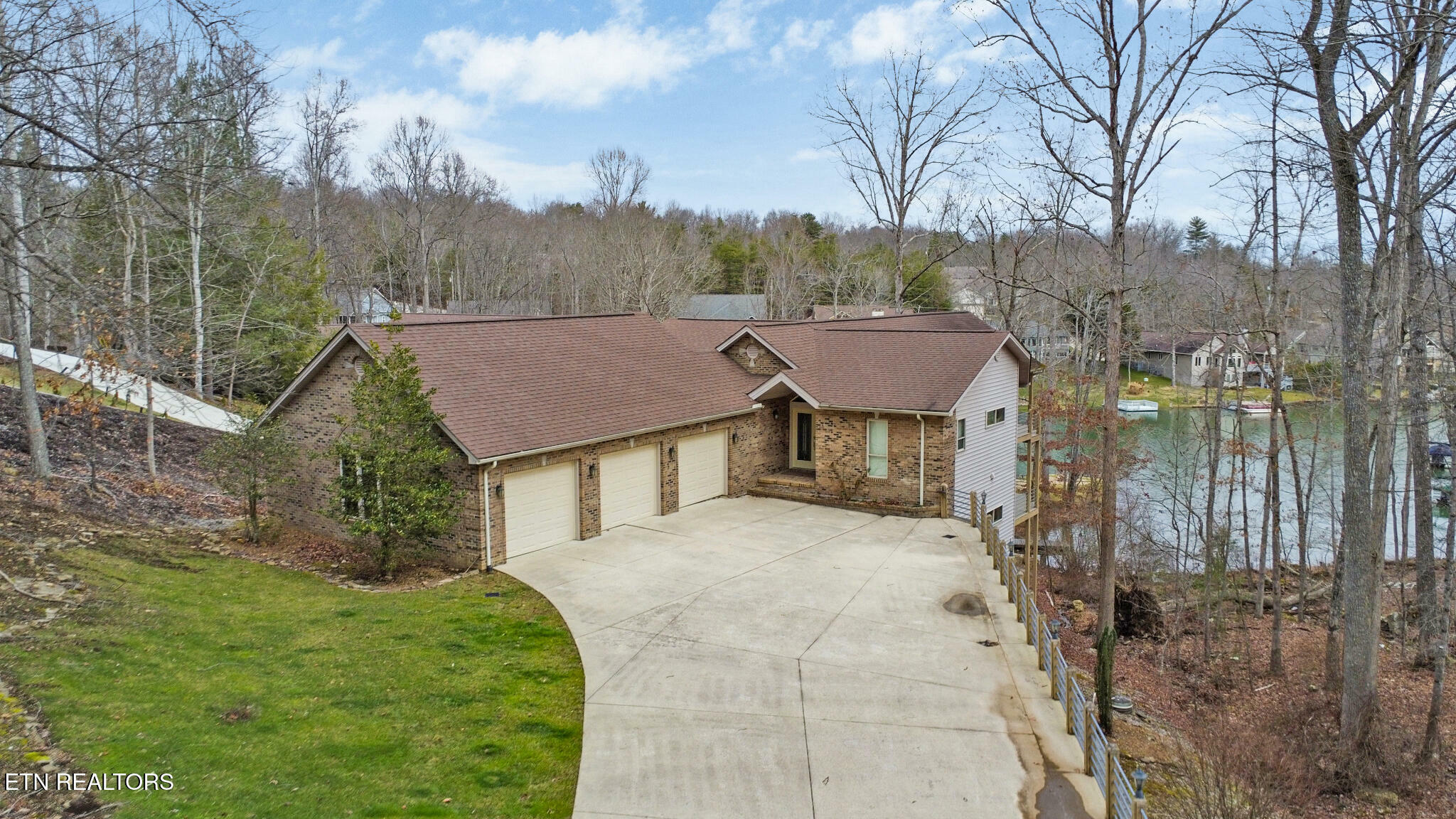 164 Lynhurst Drive  Crossville TN 38558 photo