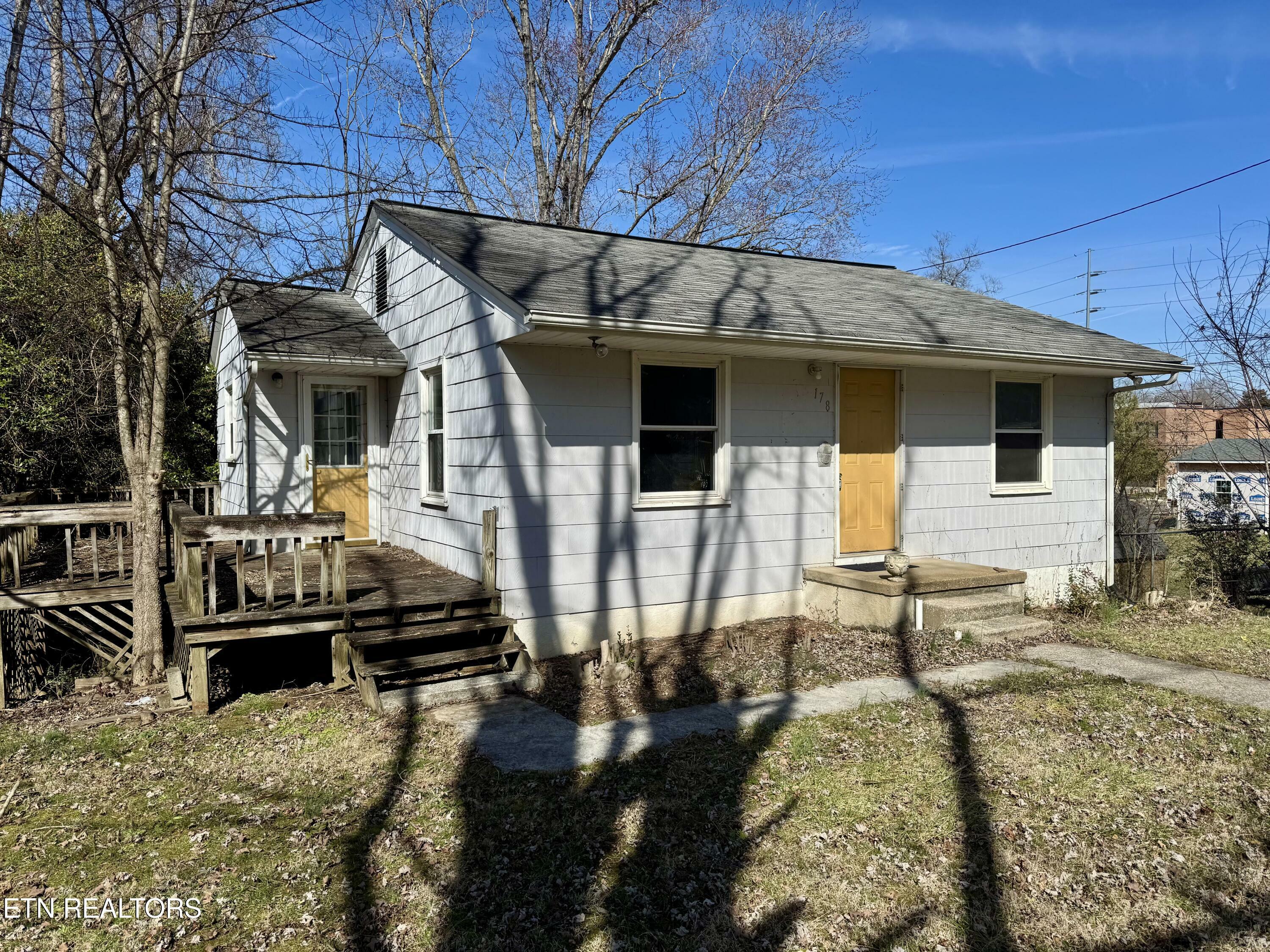 Property Photo:  178 Water St  TN 37757 