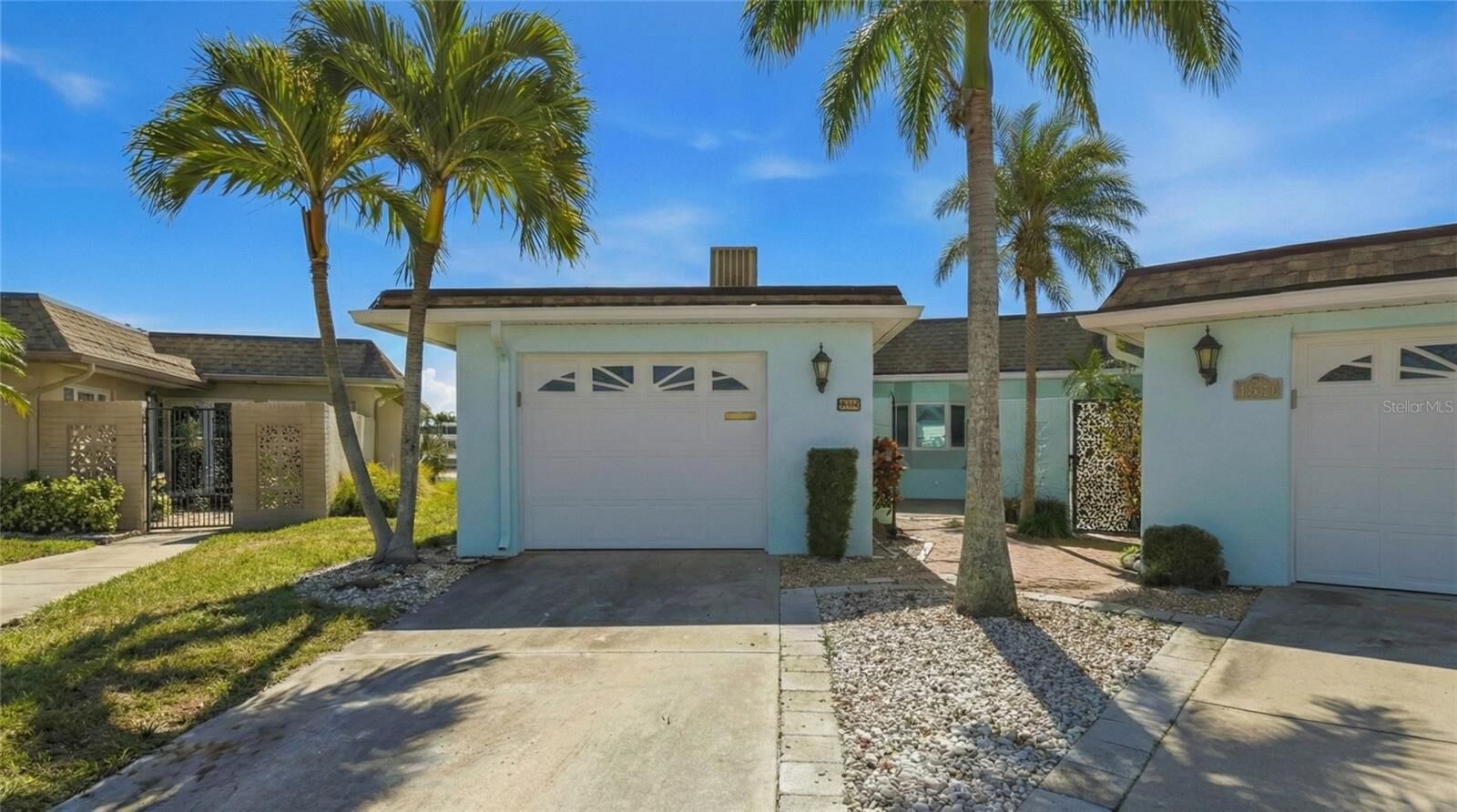 Property Photo:  672 Boca Ciega Point Boulevard N  FL 33708 