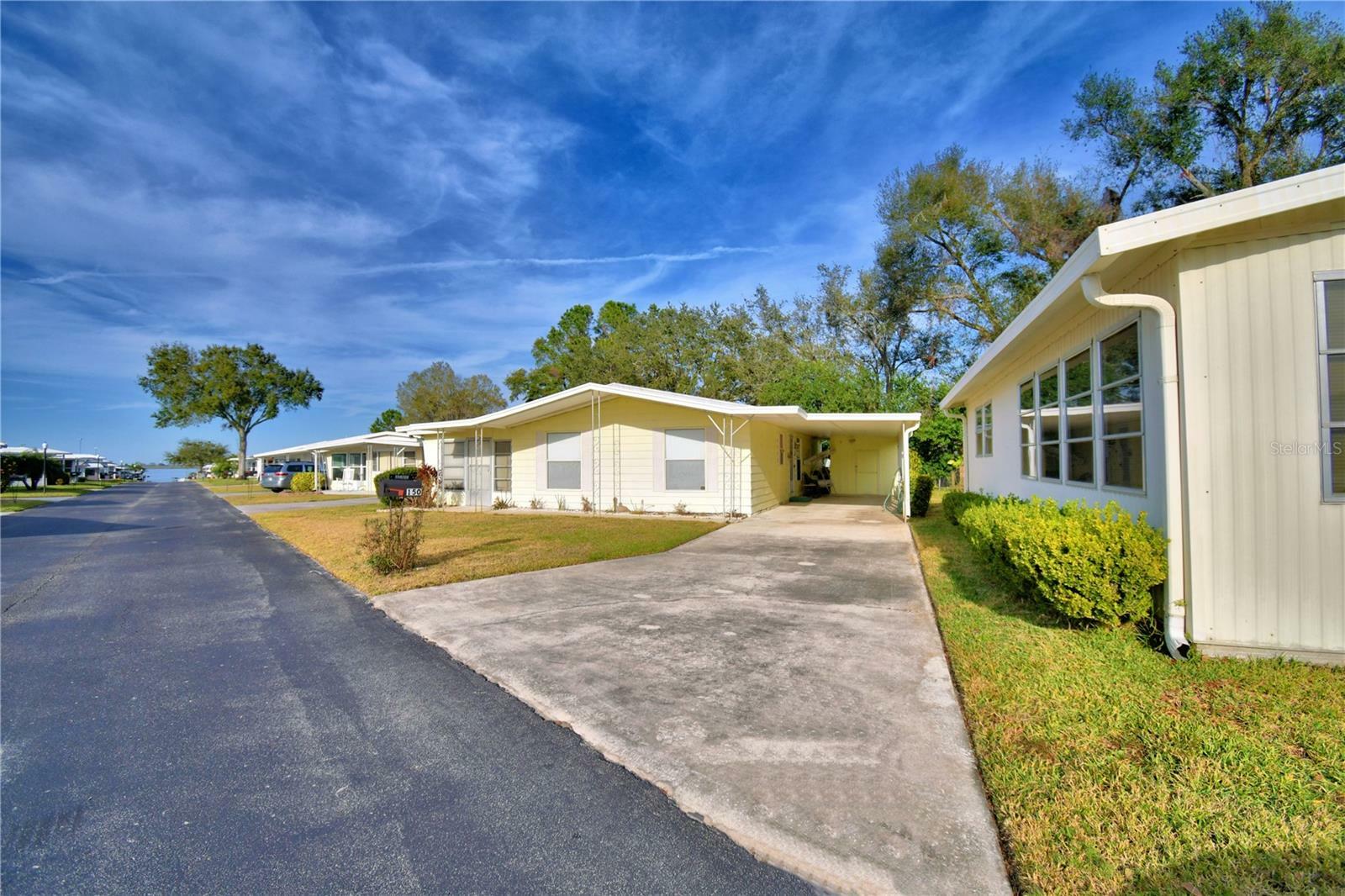 Property Photo:  150 Holiday Lane  FL 33823 