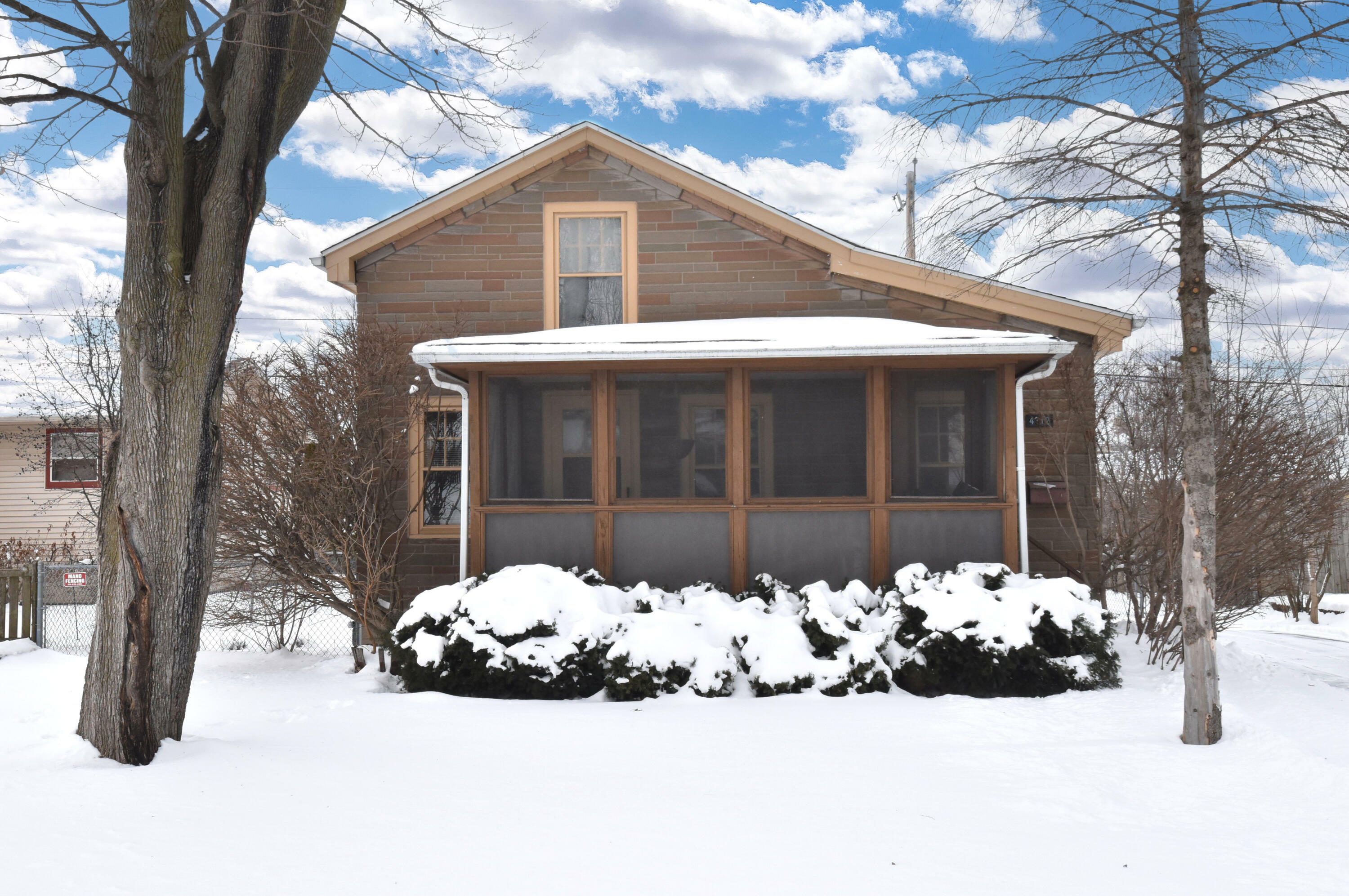 Property Photo:  4312 Olive St  WI 53405 