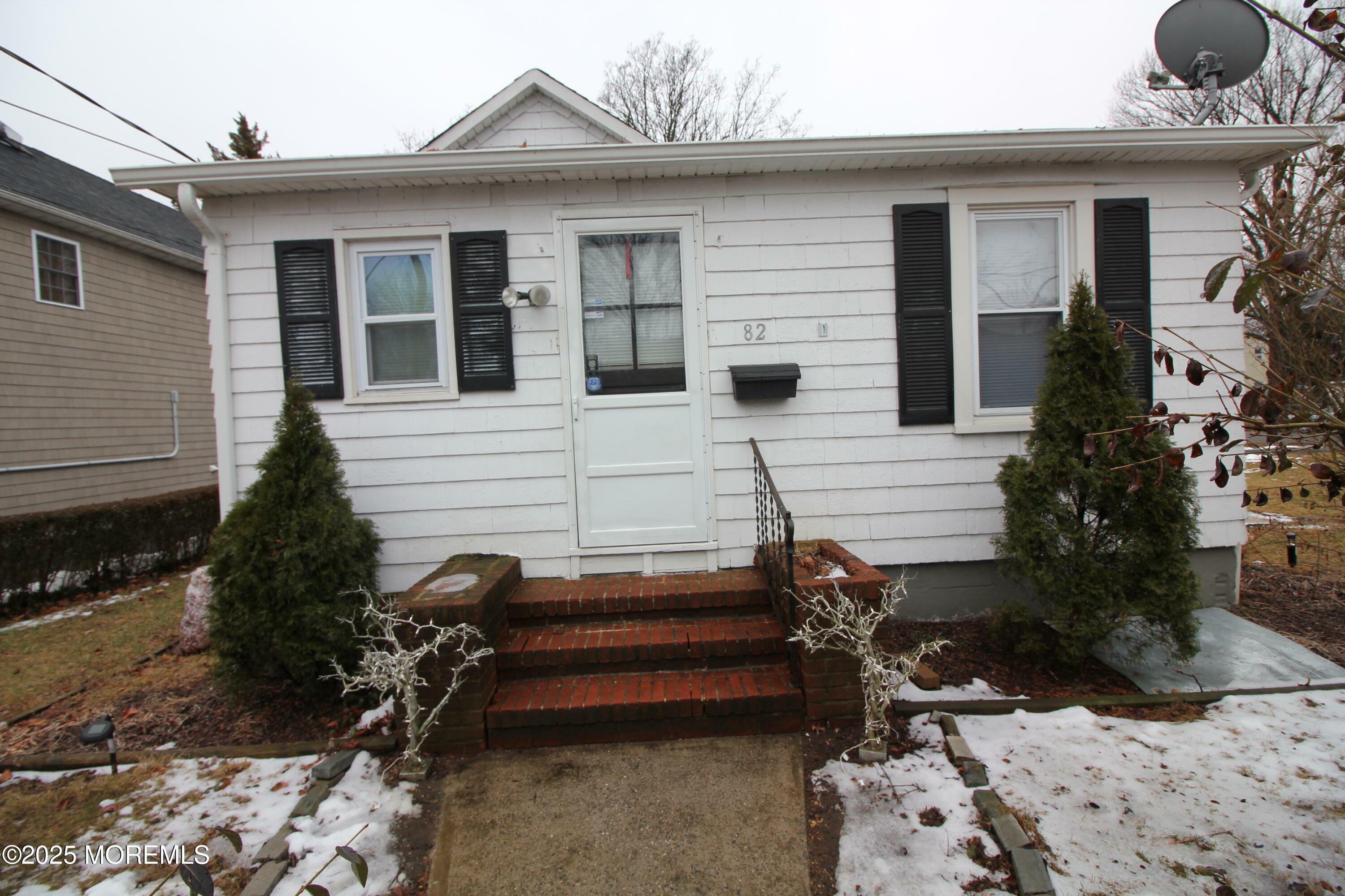 Property Photo:  82 Bannard Street  NJ 07728 