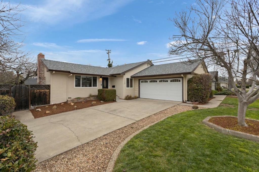 Property Photo:  1723 Almond Blossom Lane  CA 95124 