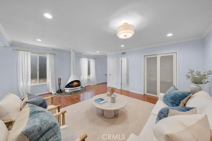 Property Photo: 1736 Speyer Lane CA 90278