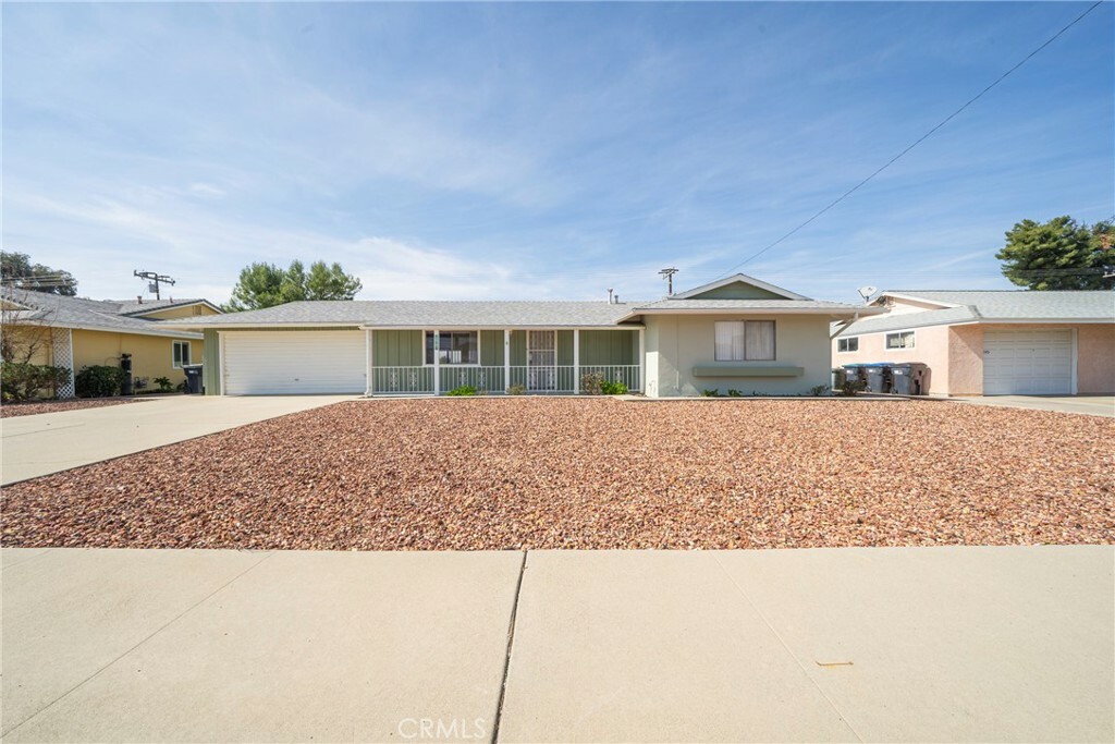 Property Photo: 28797 Thornhill Drive CA 92586