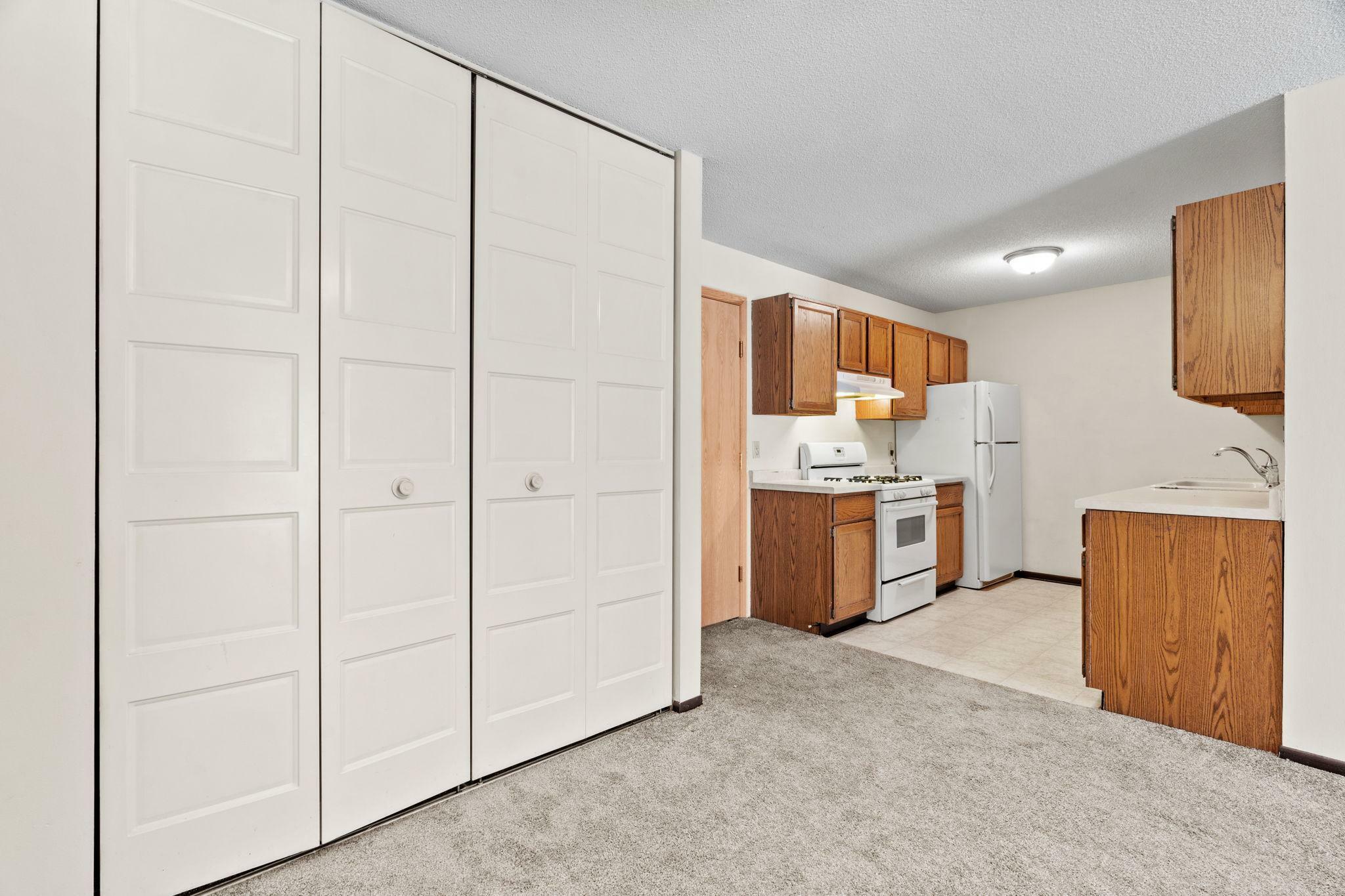 Property Photo:  1601 N Innsbruck Drive 301ne  MN 55432 