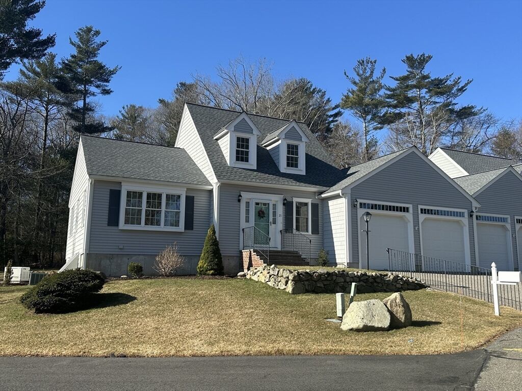 Property Photo: 21 Autumn Ln 21 MA 02050