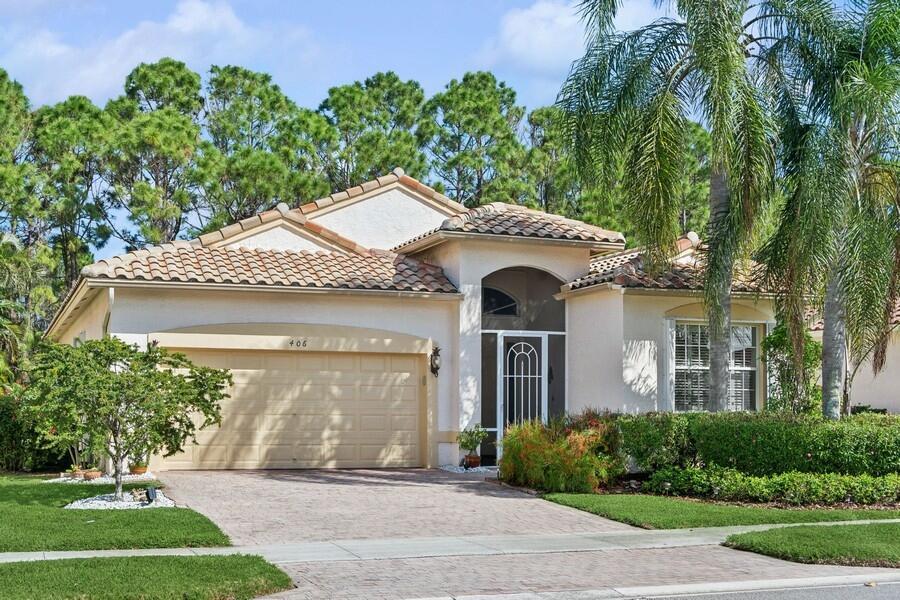 Property Photo: 406 NW Sunview Way FL 34986