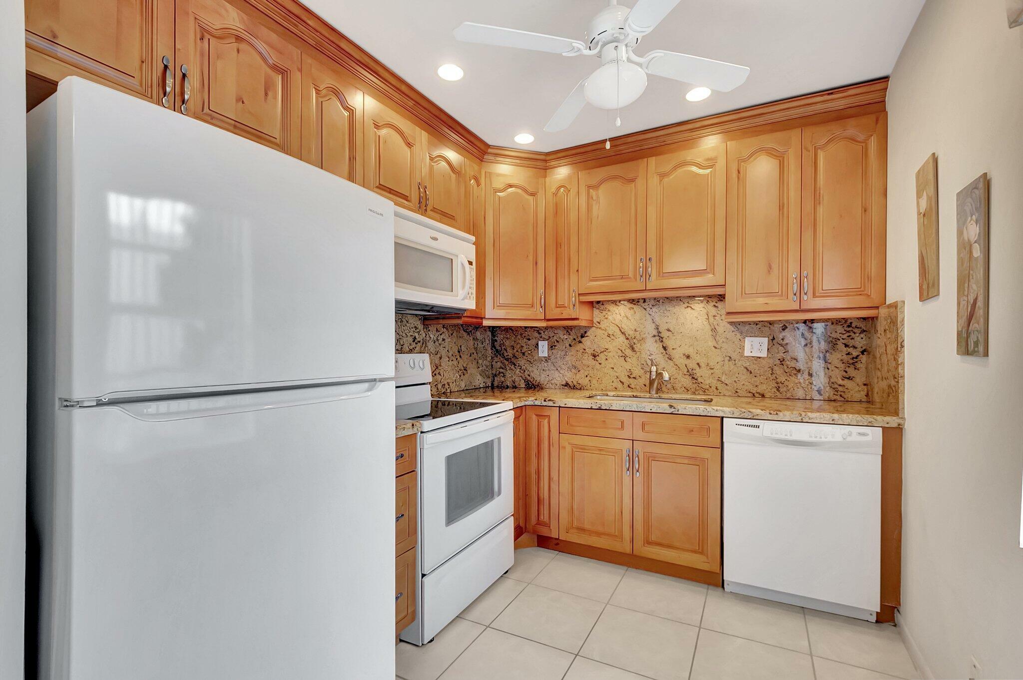Property Photo:  950 Flanders T  FL 33484 