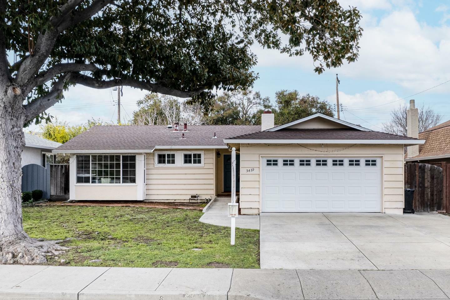 Property Photo:  3439 Saint Marys Place  CA 95051 