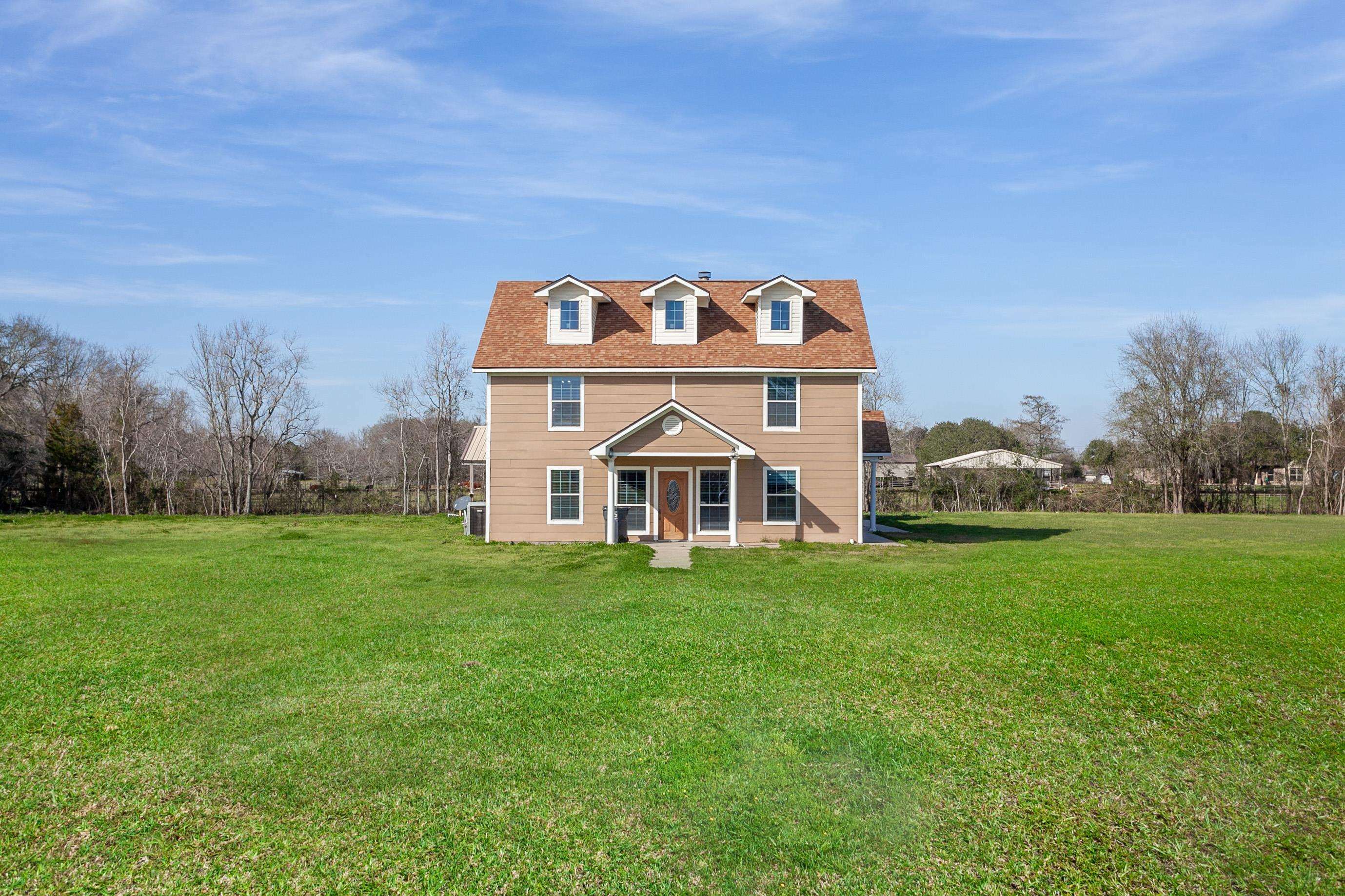 Property Photo:  425 Jones  TX 77611 