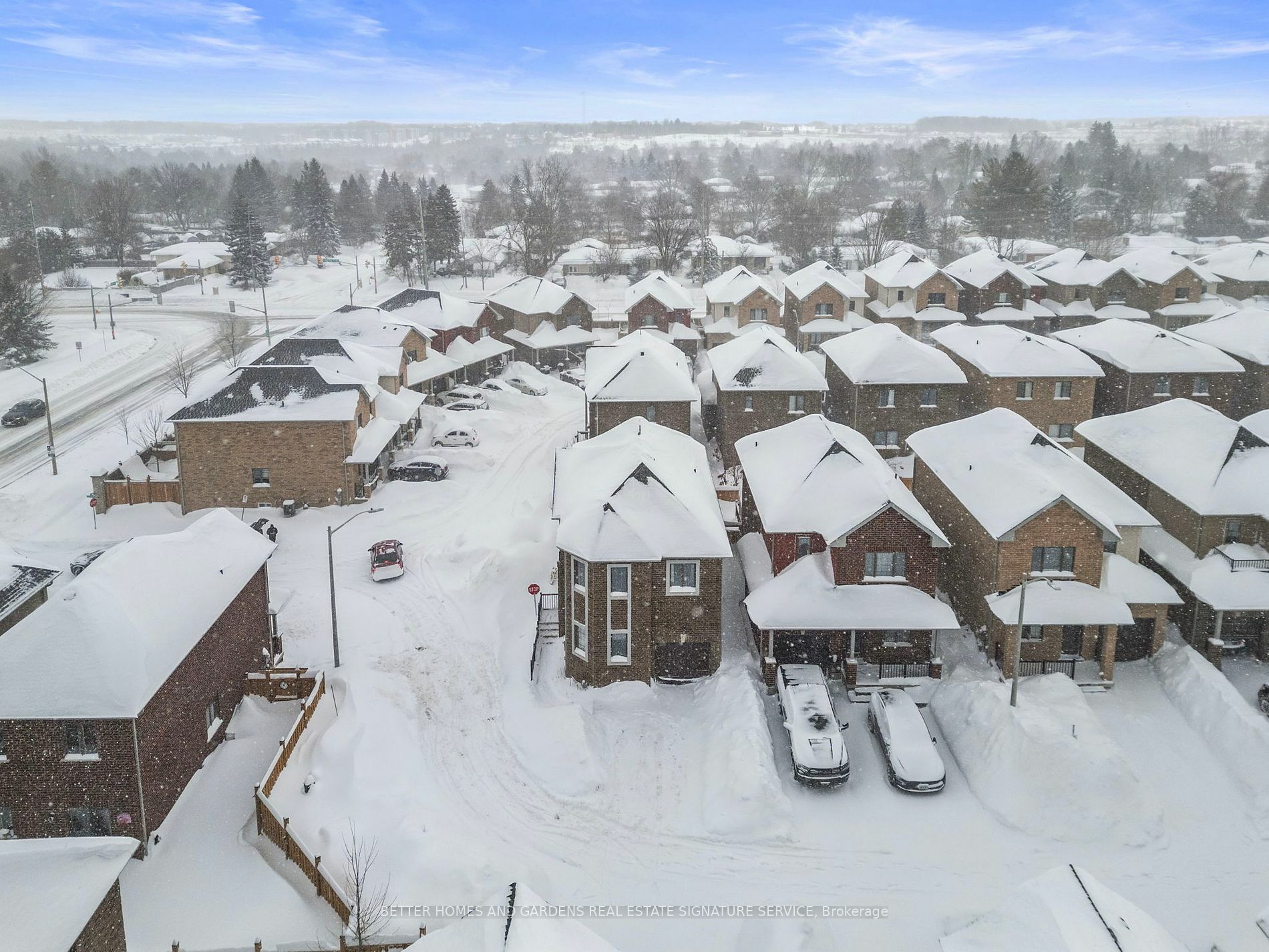 Photo de la propriété:  42 Bedford Estates Cres  ON L4N 9K5 