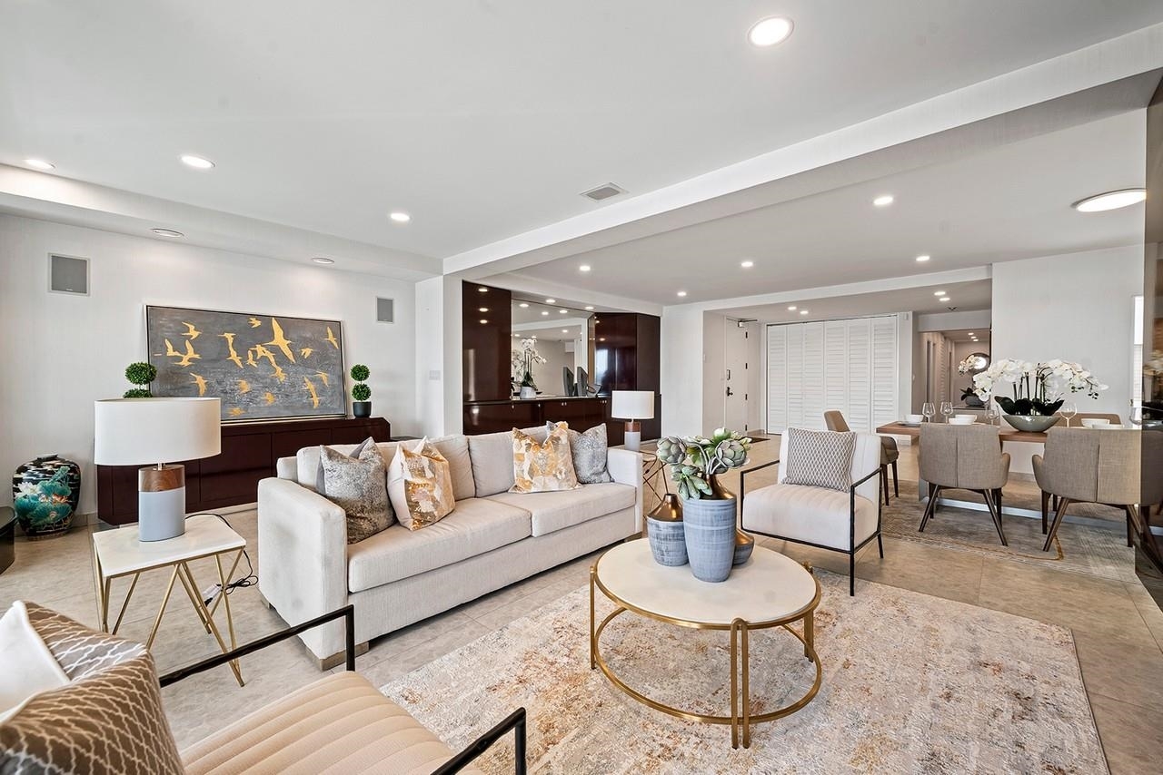 Photo de la propriété: 2015 Beach Avenue 401 BC V6G 1Z3