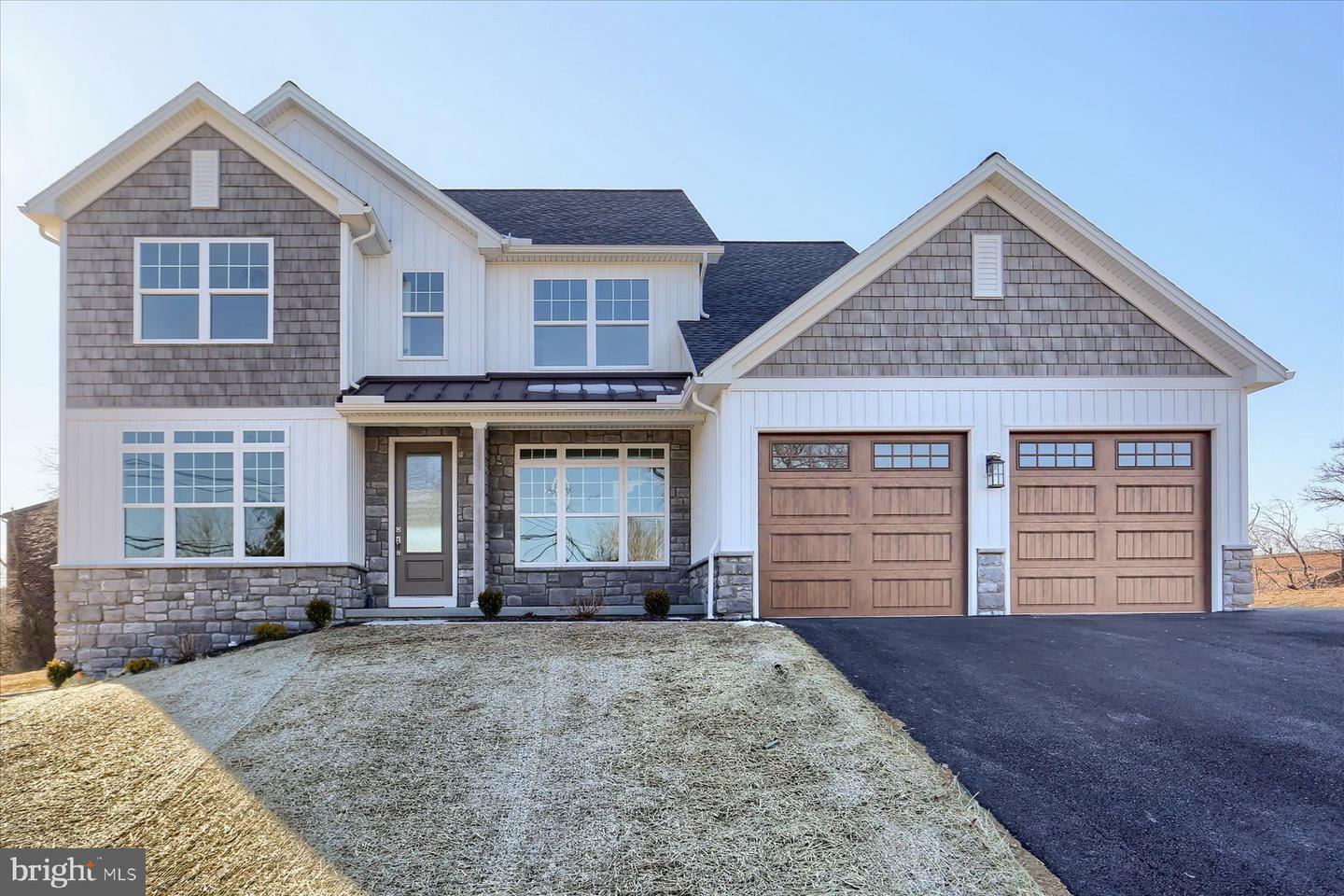 Property Photo:  100 Wolfe Circle  PA 17112 