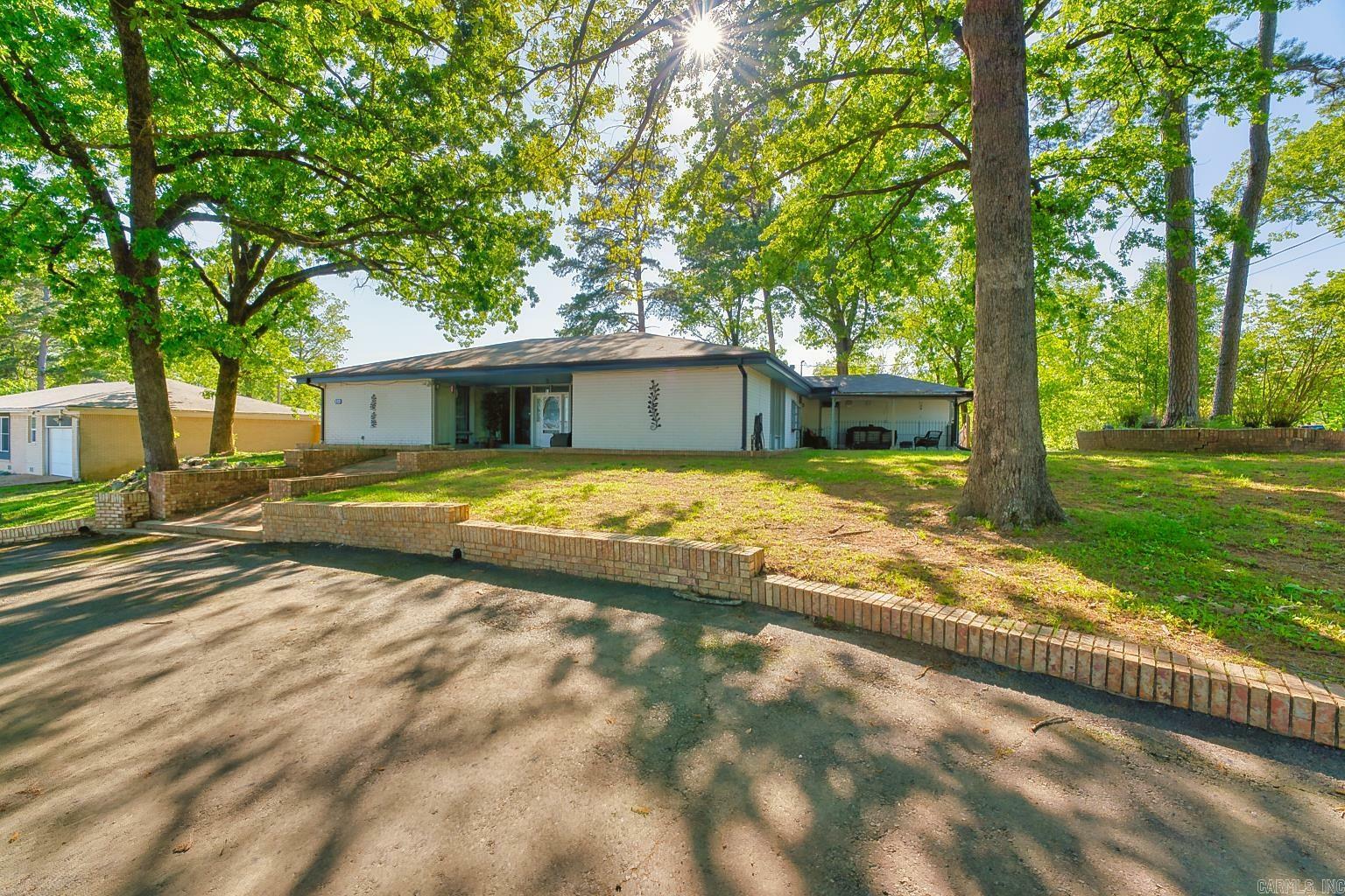 Property Photo:  135 Roundwood Drive  AR 71901 