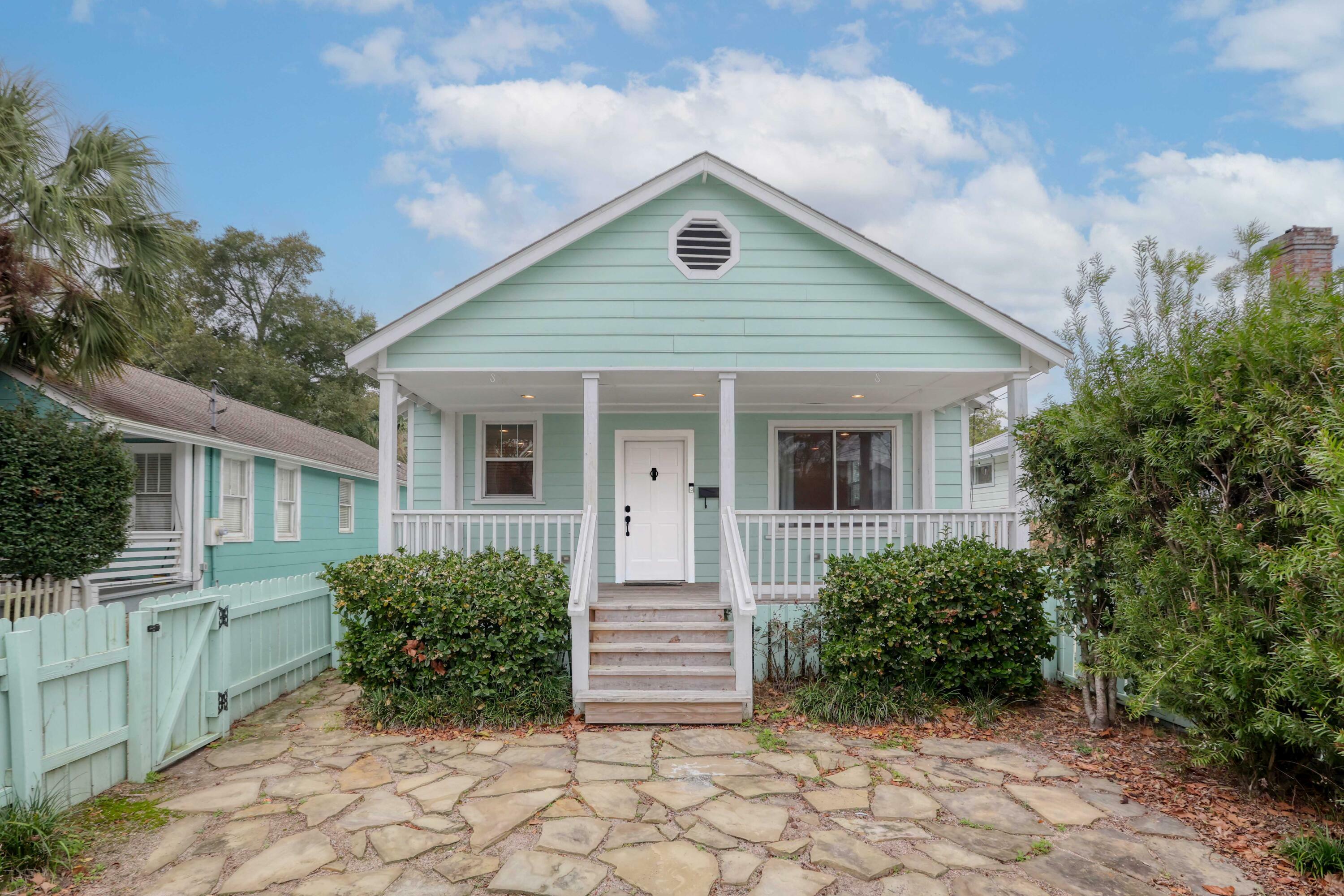 Property Photo:  19 N Enston Avenue  SC 29403 