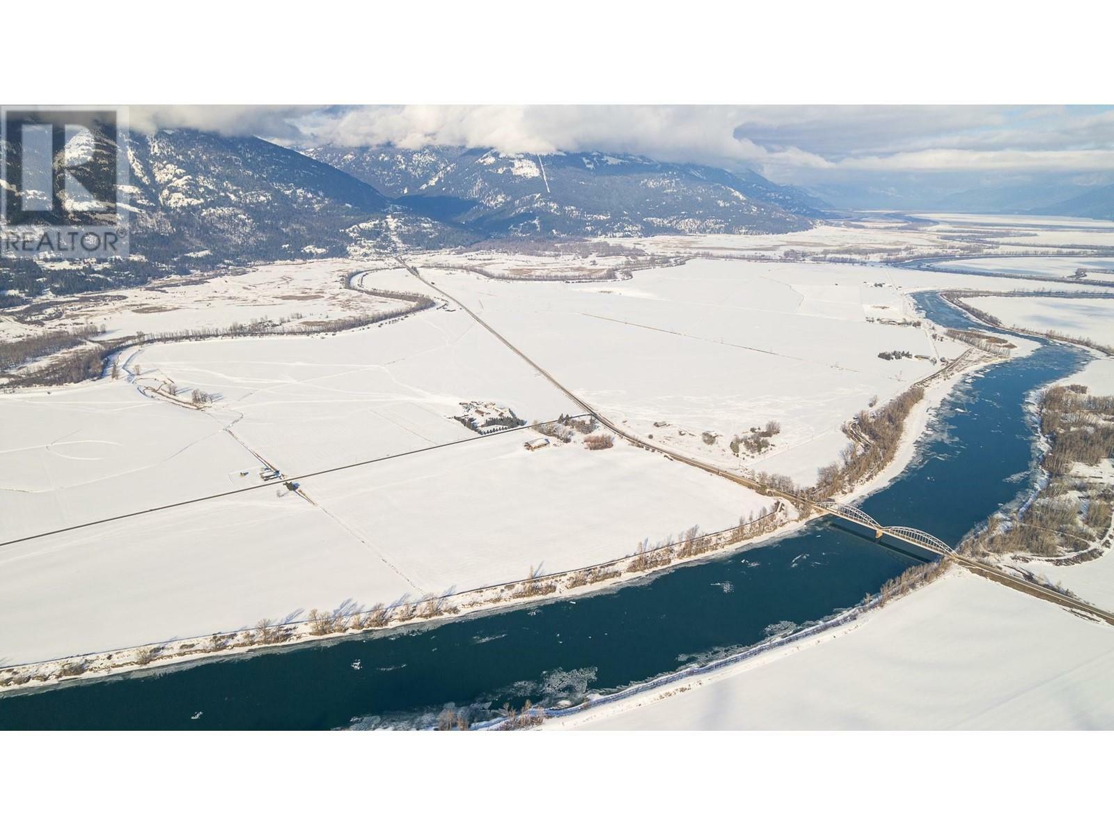 Property Photo: 1680 Nicks Island N Road BC V0B 1G8
