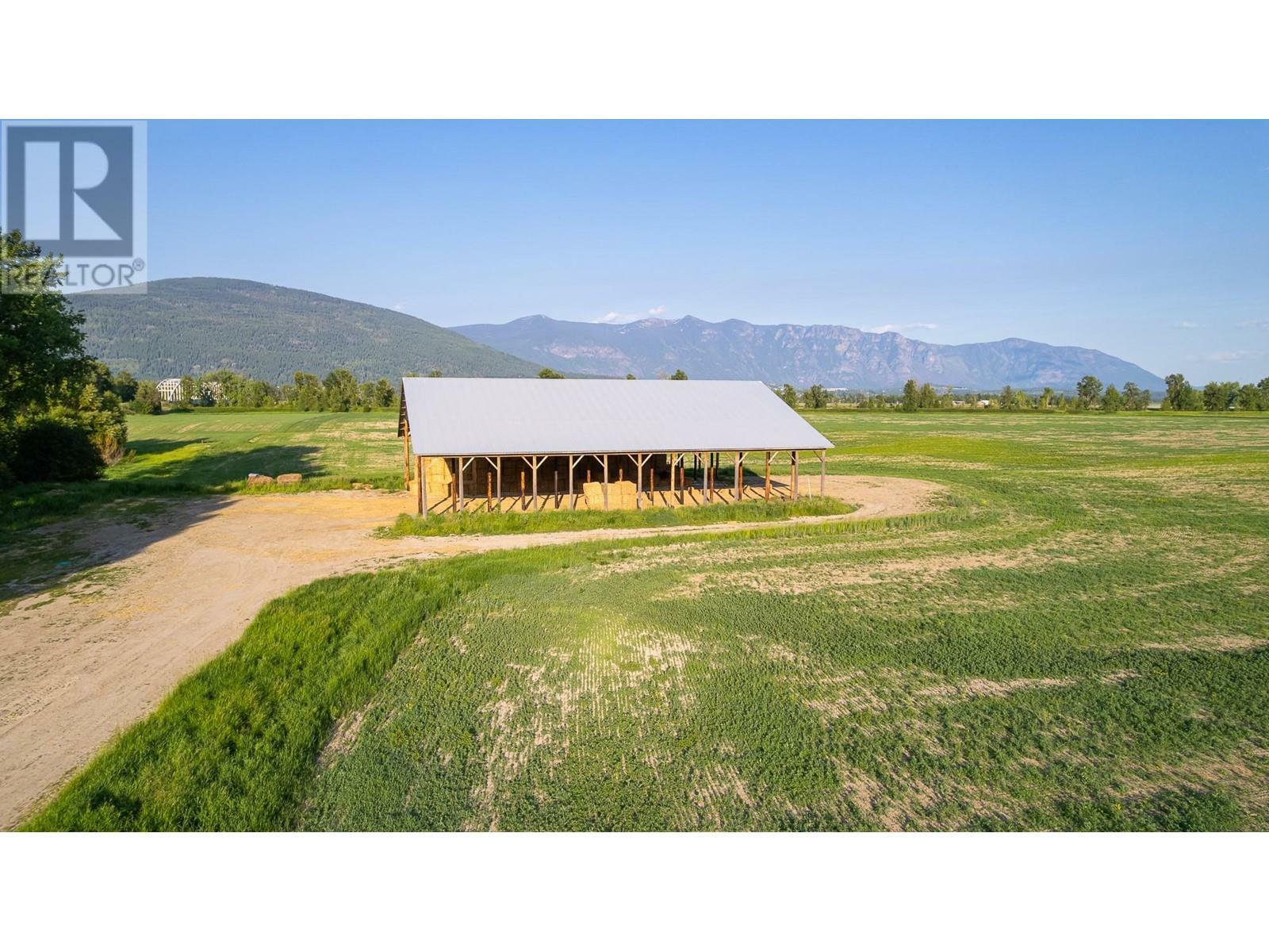 Photo de la propriété: 1680 Nicks Island N Road BC V0B 1G8