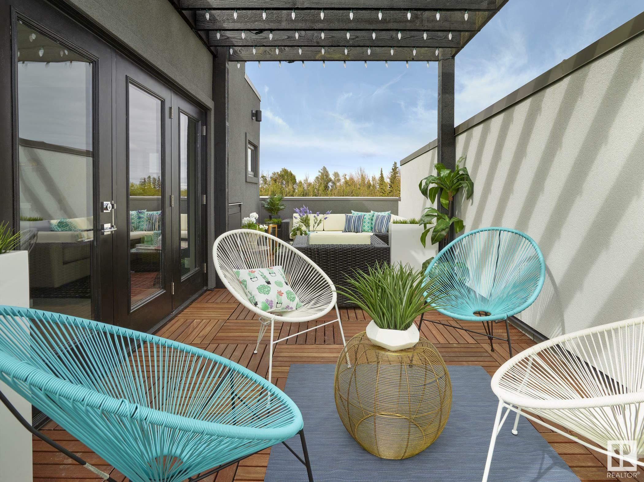 Property Photo: 1304 Rutherford Road SW 2 AB T6W 3W3