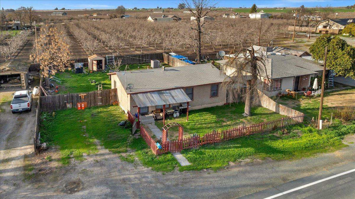 Property Photo:  2886 Waukena  CA 93274 