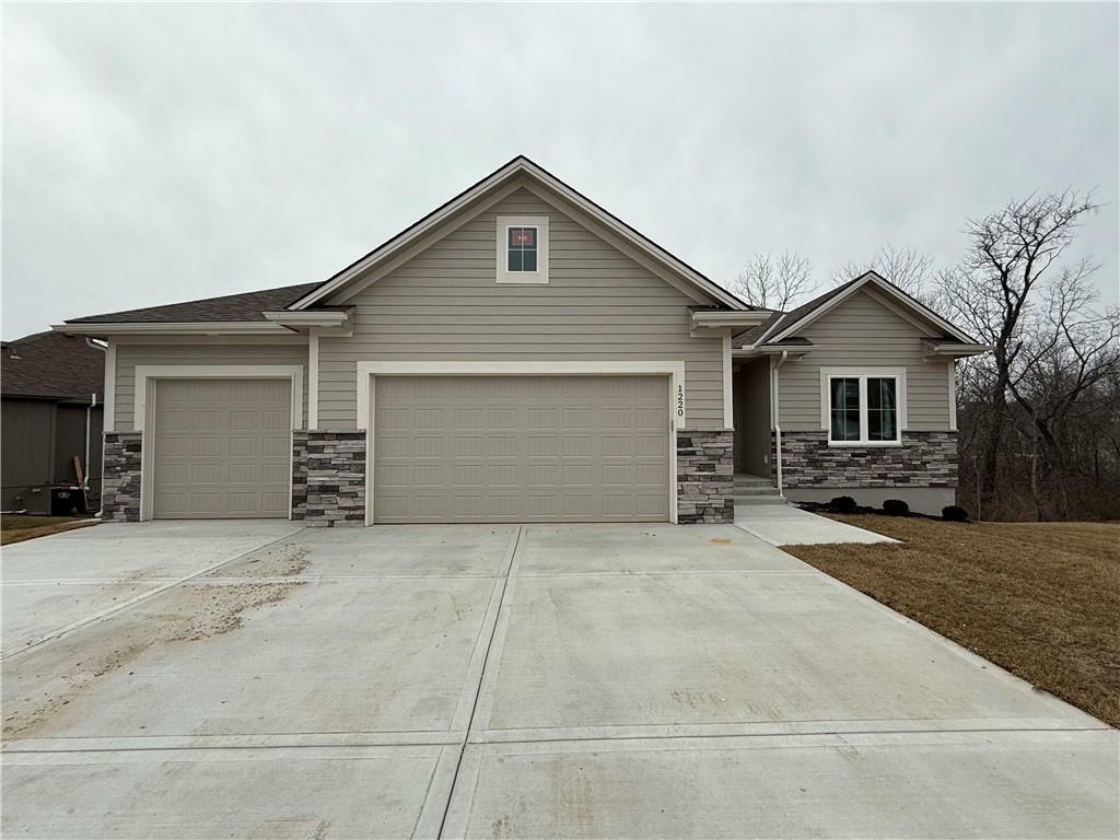Property Photo: 1220 N Old Mill Road MO 64056