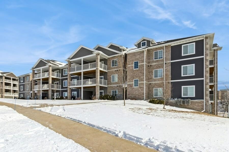 2867 Spring Rose Circle #205  Coralville IA 52241 photo