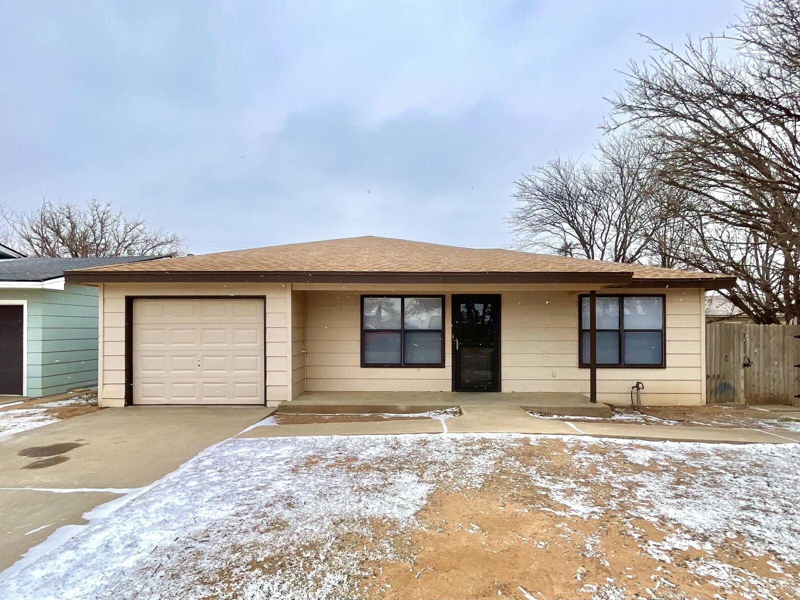 Property Photo: 603 E 8th Street TX 79313