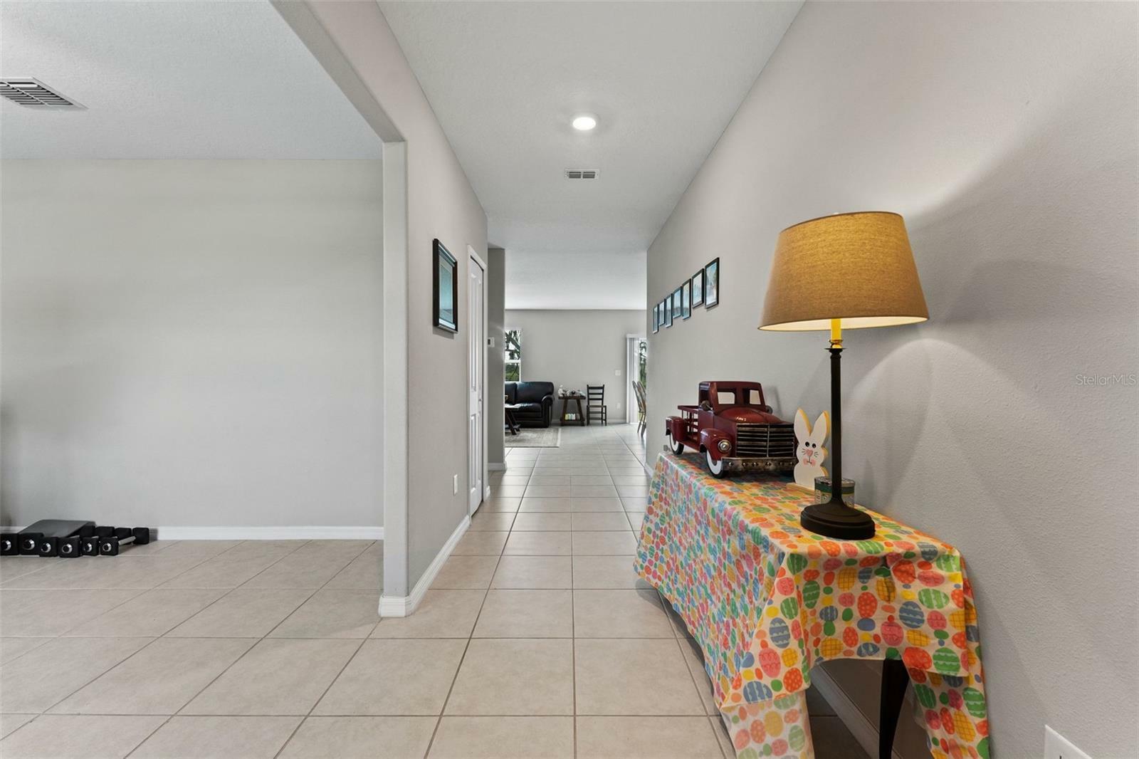 Property Photo:  1454 Tahitian Sunrise Drive  FL 33565 