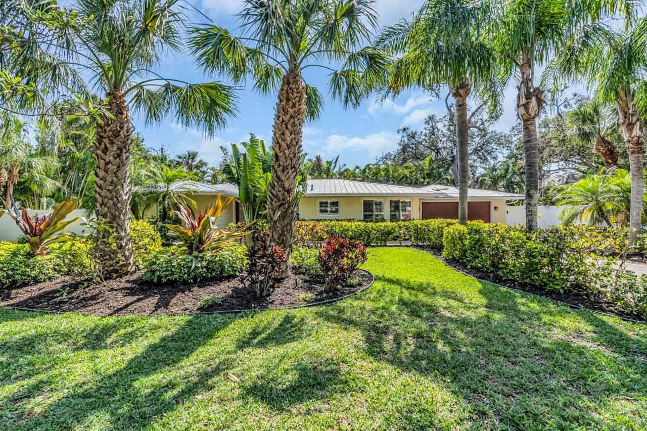 1766 Shoreland Drive  Sarasota FL 34239 photo