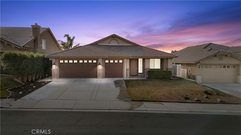 Property Photo:  903 Brownie Way  CA 92223 