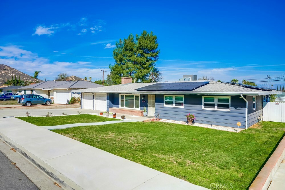 Property Photo: 5151 Peacock Lane CA 92505