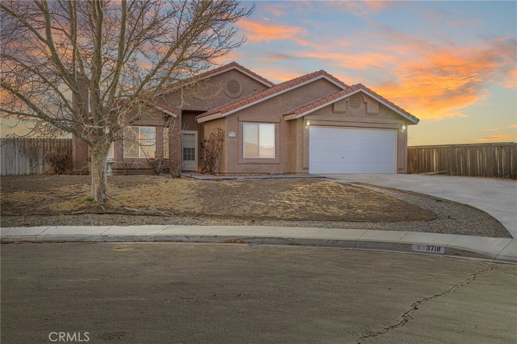 Property Photo: 3718 Mount Lassen Avenue CA 93560