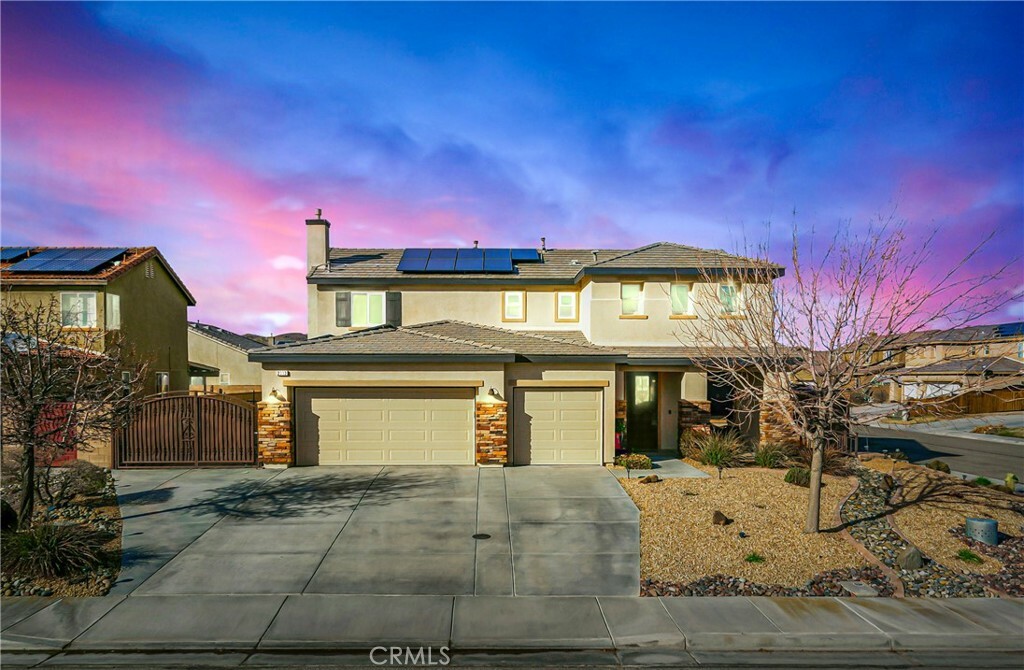 Property Photo: 2333 Bavarian Avenue CA 93560