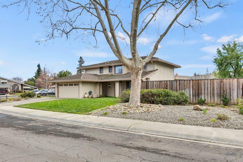 Property Photo:  5 Colgate Court  CA 95695 