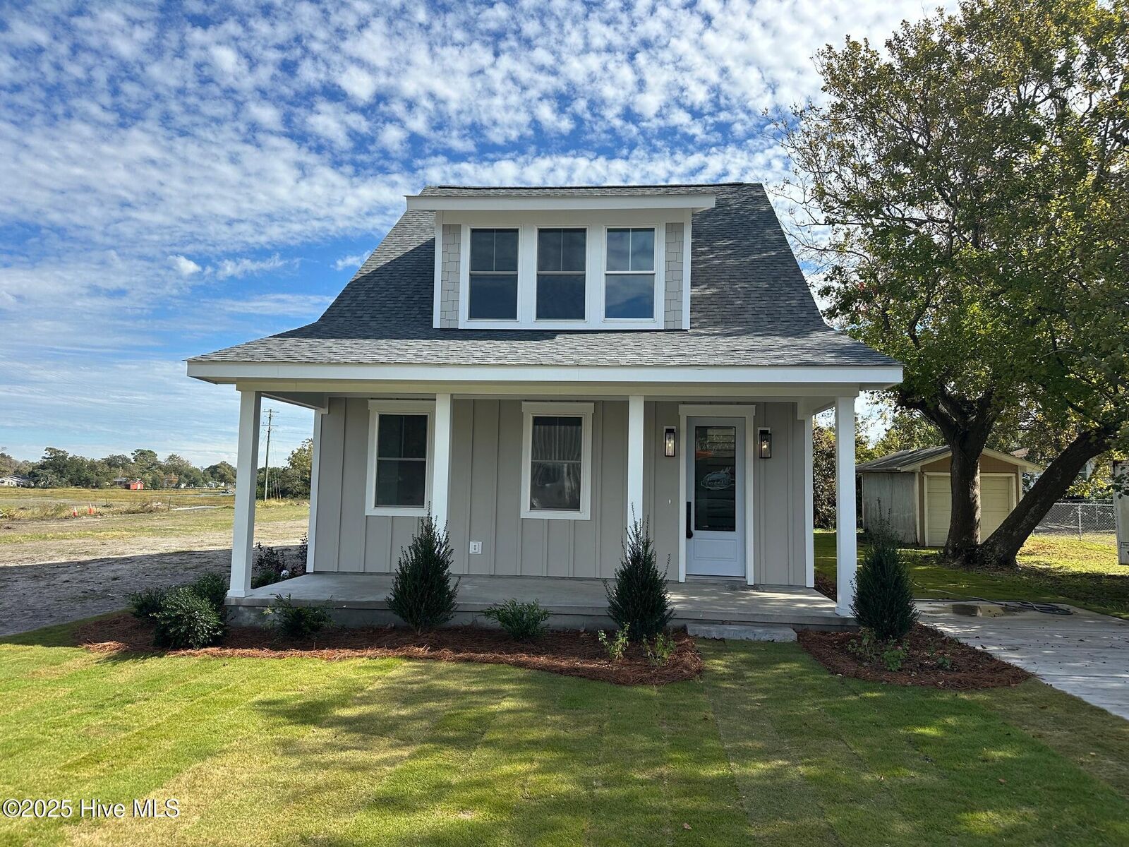 Property Photo: 504 N 25th Street NC 28557