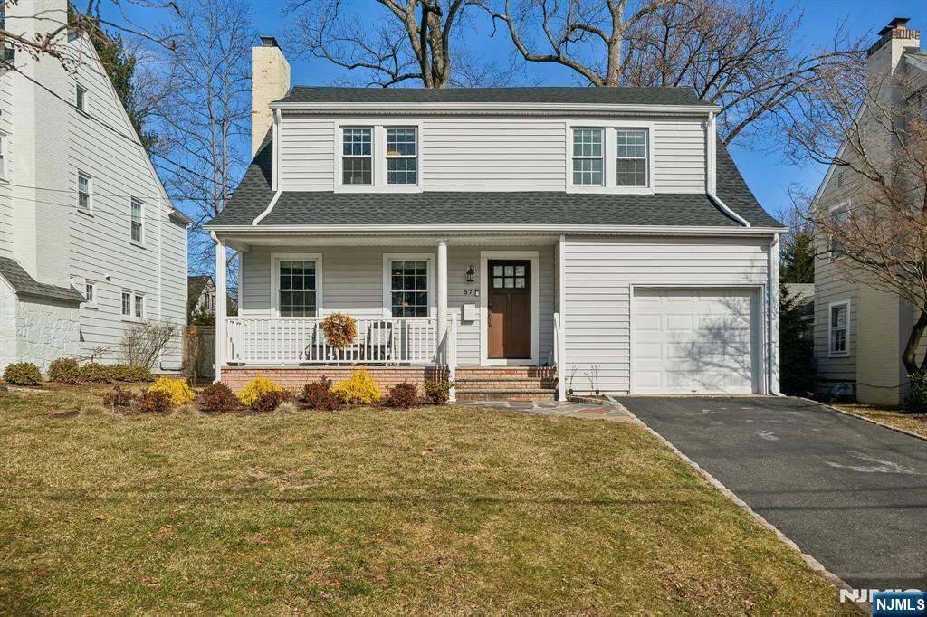 57 Elmwood Place  Millburn NJ 07078 photo