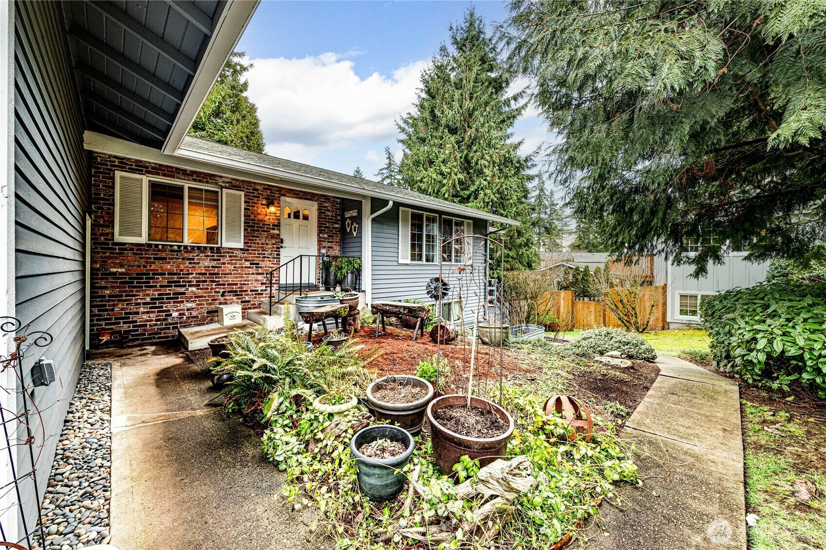 Property Photo:  14151  123rd Avenue NE  WA 98034 