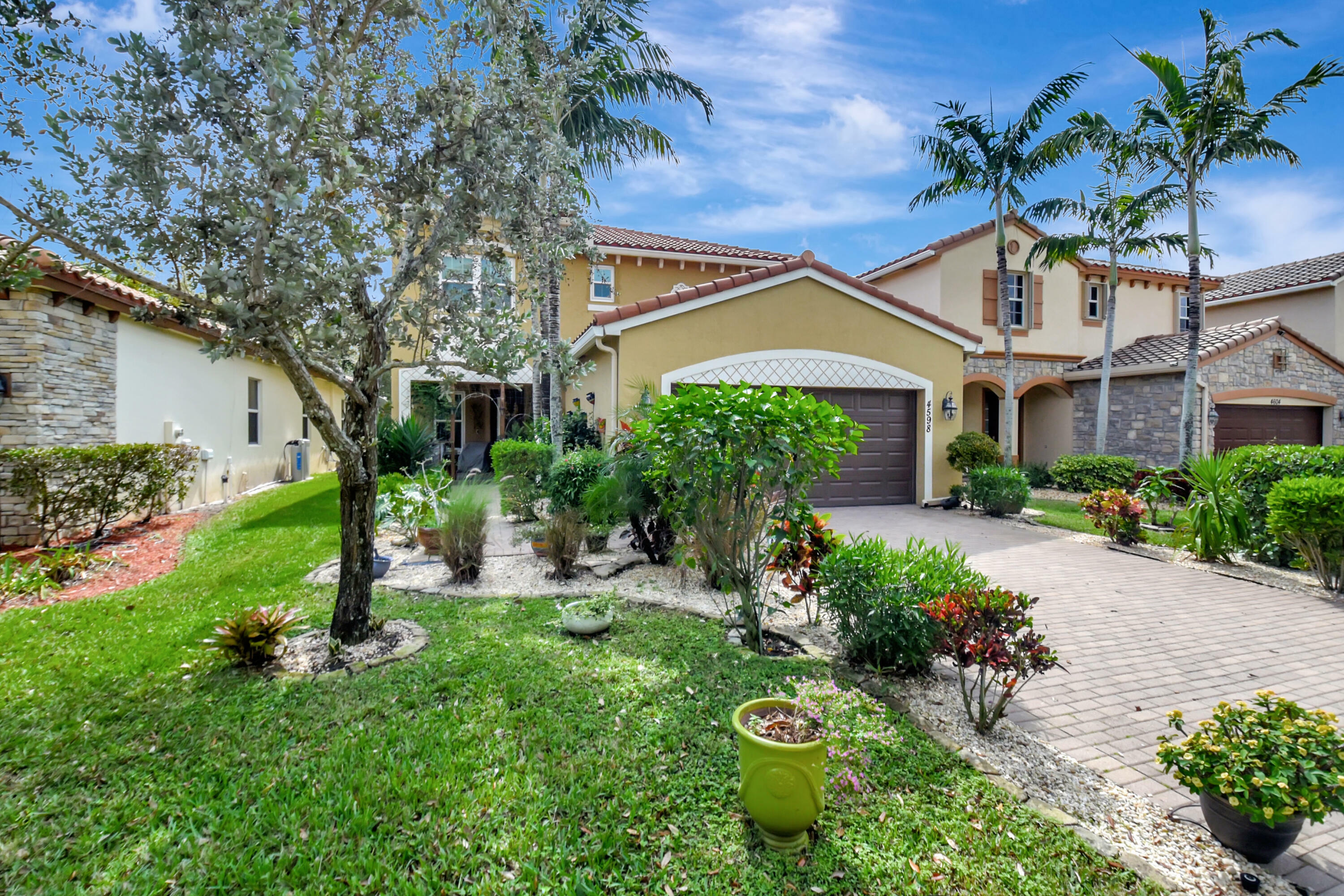 Property Photo:  4598 Capital Drive  FL 33463 