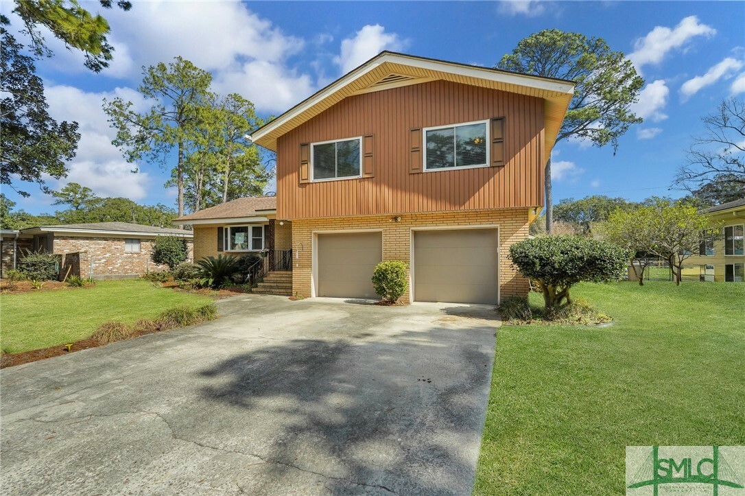 Property Photo: 214 Oxford Drive GA 31405