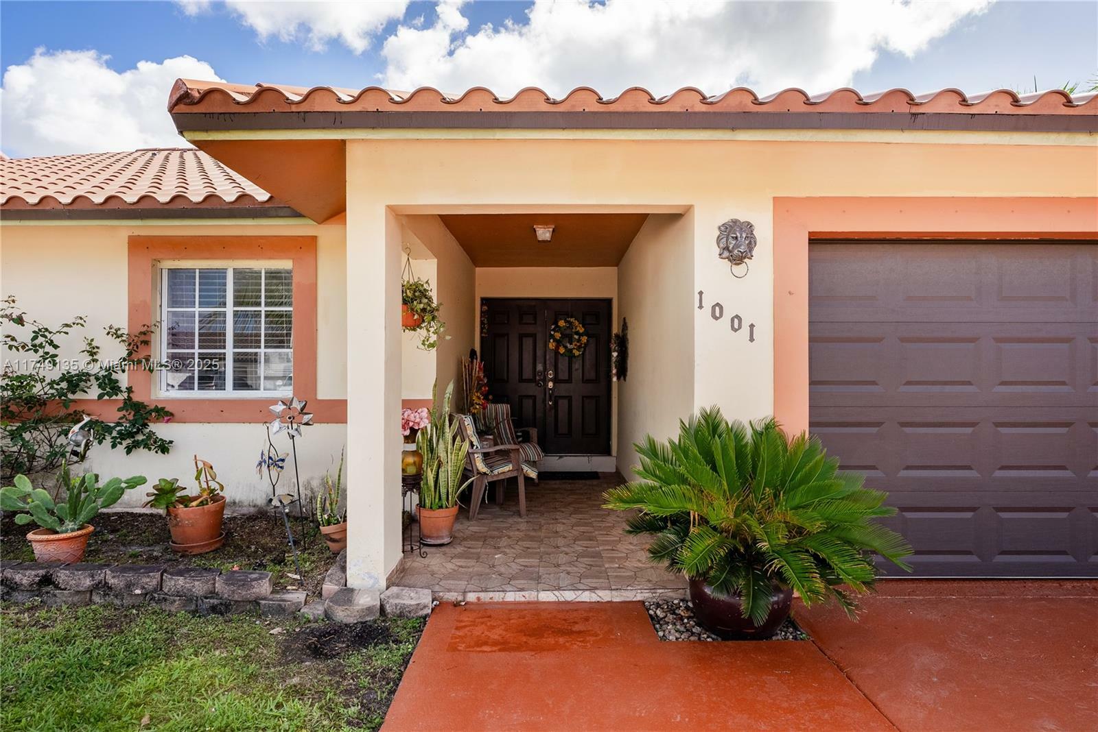 Property Photo:  1001 NW 127th Pl  FL 33182 