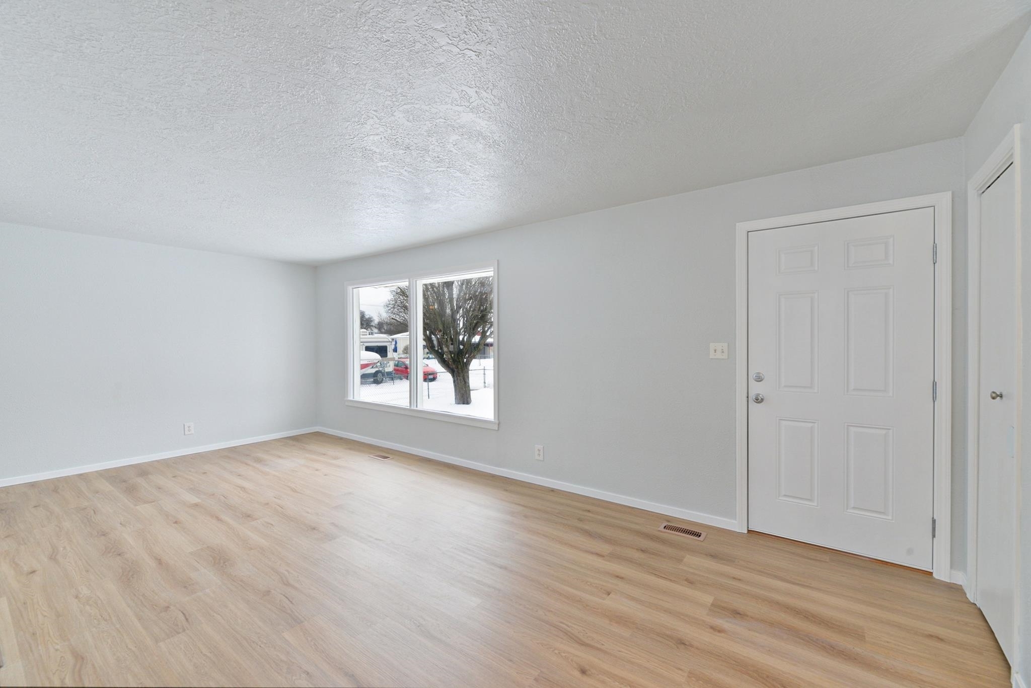 Property Photo:  2620 N Ferrall St  WA 99217 