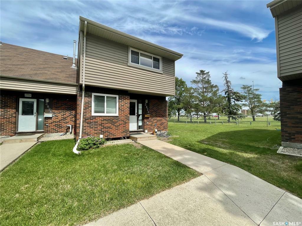 Property Photo: 3826 Castle Road SK S4S 6M7